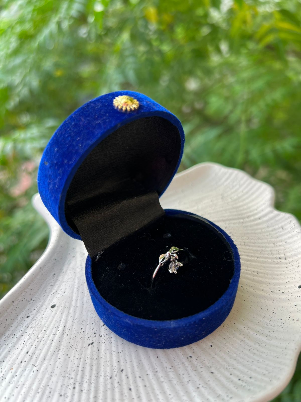 Luxury Love Ring – Includes Premium Gift Box - jewel dots